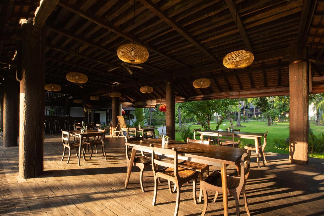 The Kirana Tembok Hotel Tejakula Exterior photo