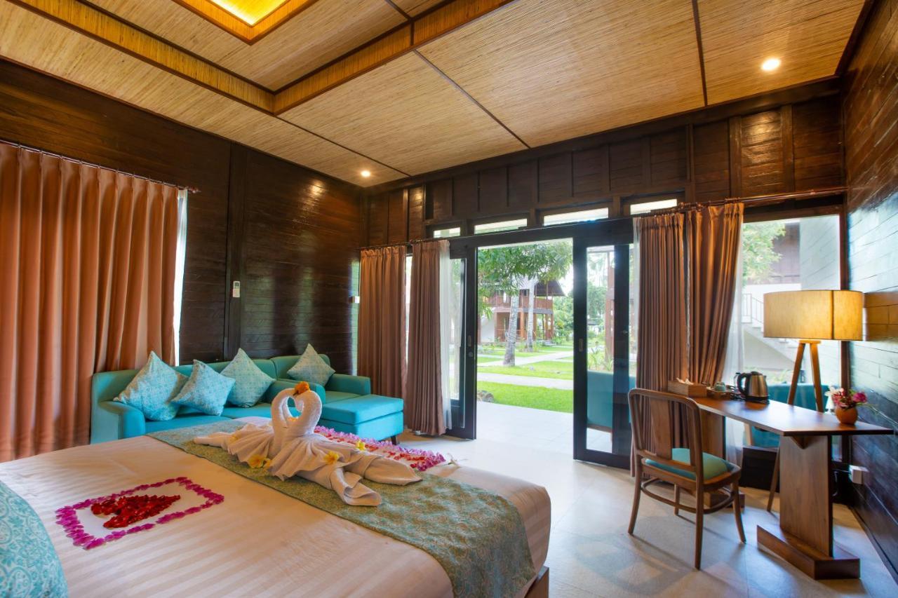 The Kirana Tembok Hotel Tejakula Exterior photo